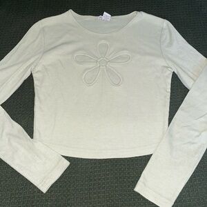 Sage Longsleeve with cutout flower